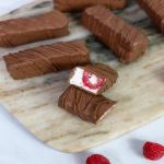 SCHWINN, Cream Cheese Bar with Raspberry Flavour, Coated in Milk Chocolate, 40g (Best before 20/12/2026) - Image 2